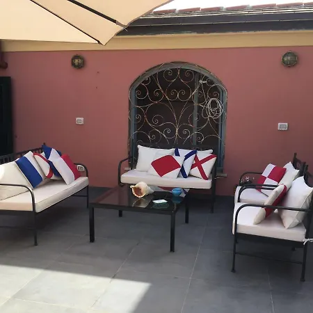 La Trabacca, Attico Nel Pieno Centro Di Semesterbostad Levanto