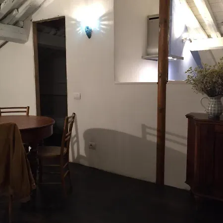 بيت للعطل La Trabacca, Mansarda Nel Pieno Centro Di ليفانتو
